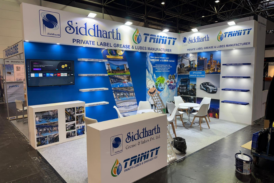 Custom booth fabrication for diamond and gold brands Chennai