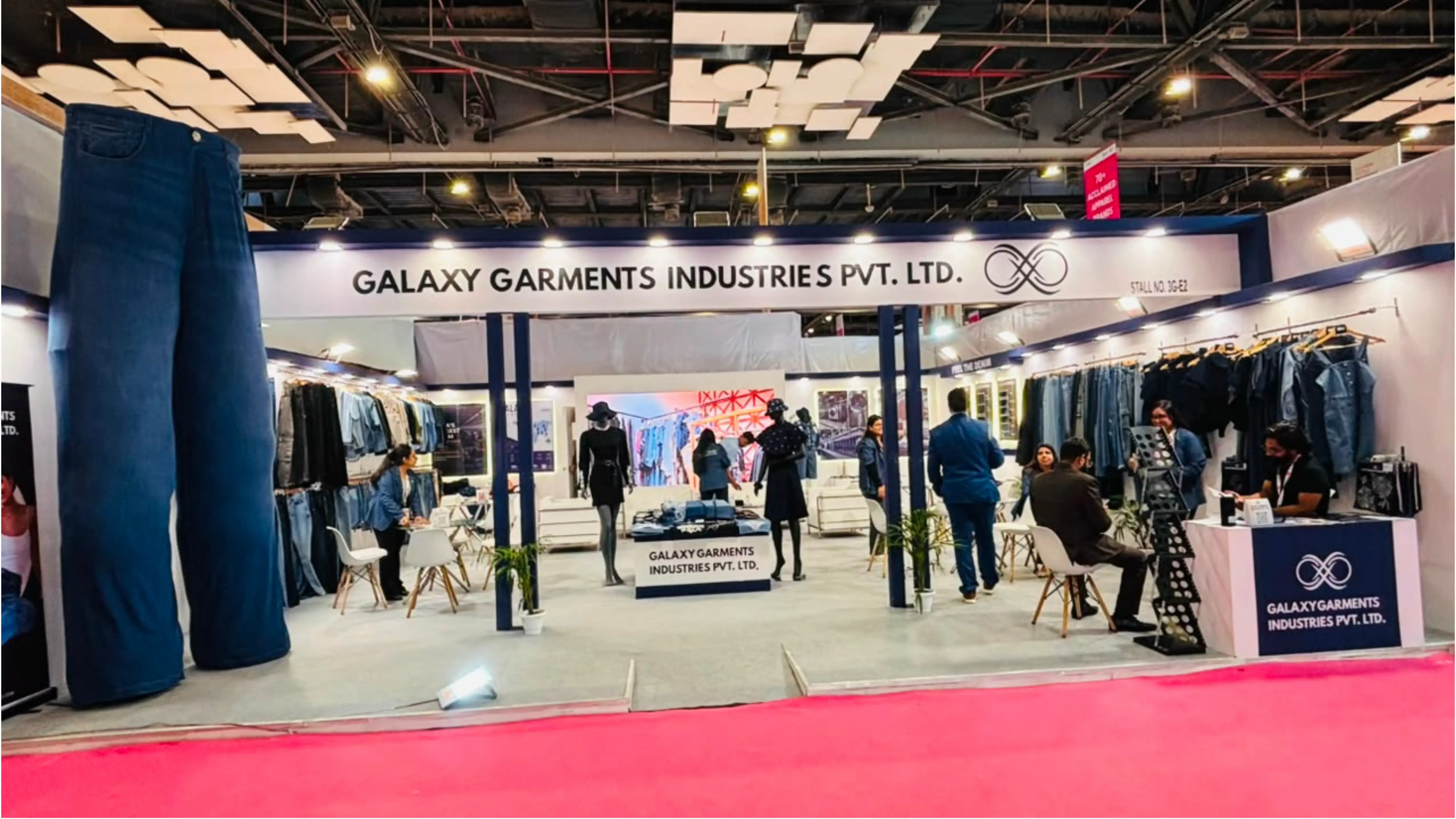 Trade show display graphics service by Booth Creators